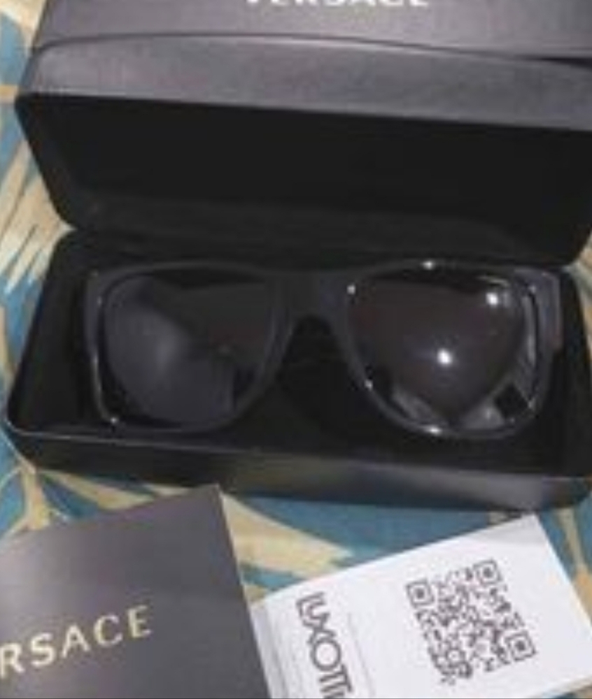 Versace medusa head polorized sunglasses